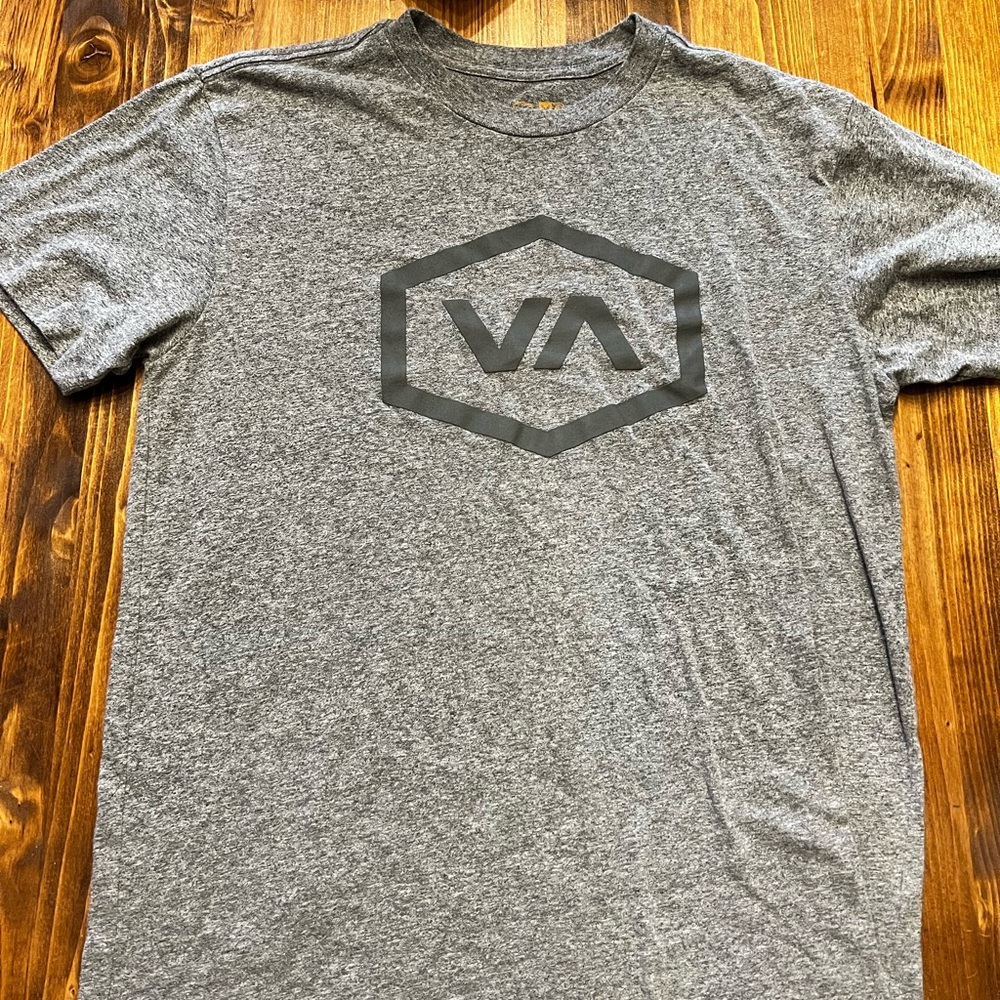 RVCA t shirt. Large. Lightly worn.